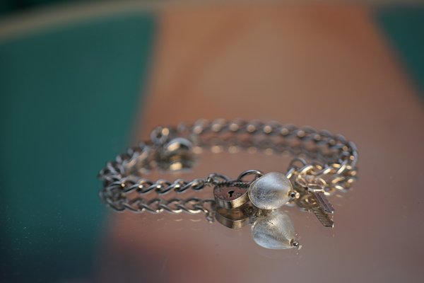 Bracelets femme : élégance et modernité à votre poignet